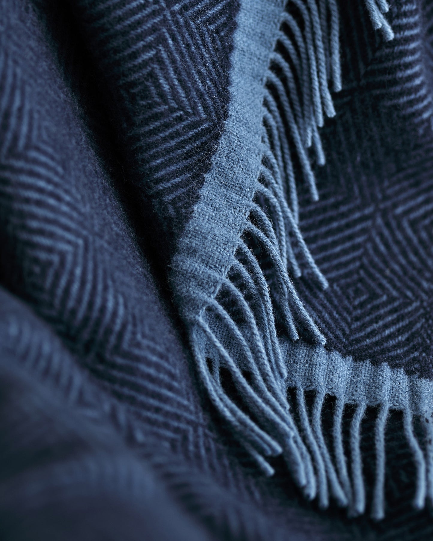 Wildweave Blanket: Midnight & Dusk