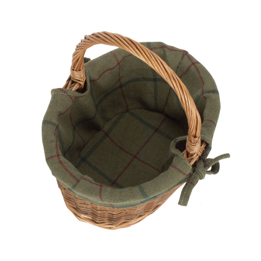 Child's Country Oval Shopper With Green Tweed Lining