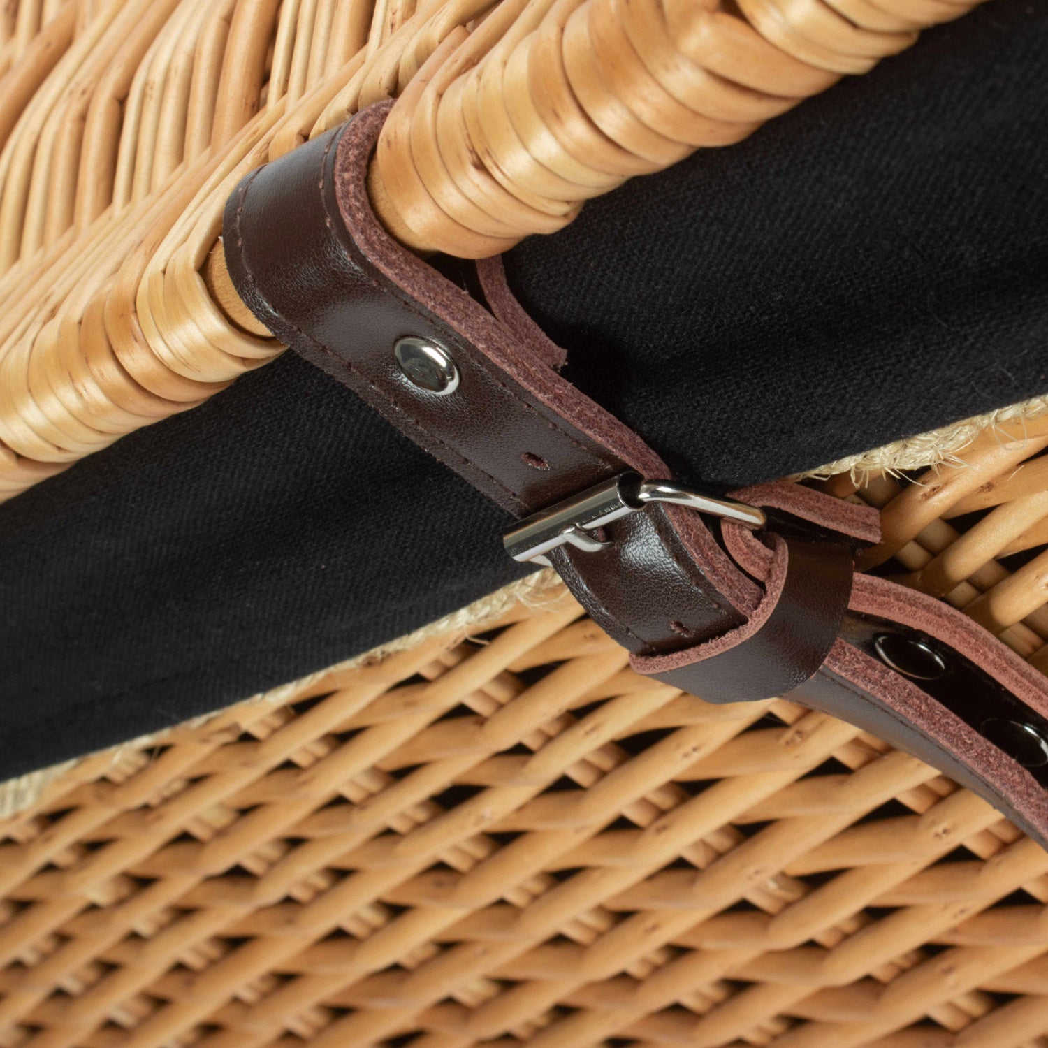 24 Inch Rope Handled Willow Hamper Trunk with Black Lining