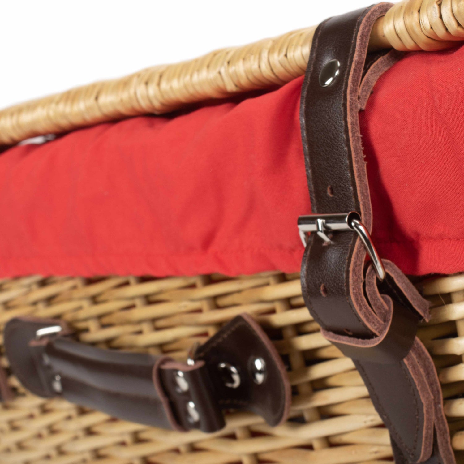 20 Inch Buff Willow Hamper Trunk with Red Lining