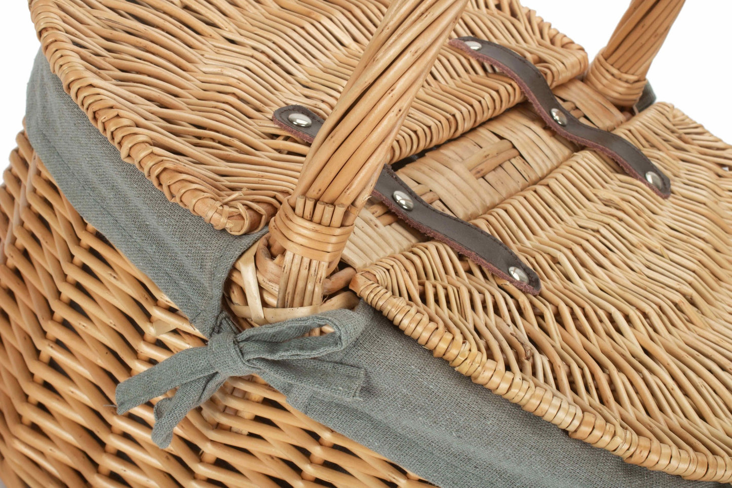 Buff Willow Oval Picnic Basket with Sage Grey Lining