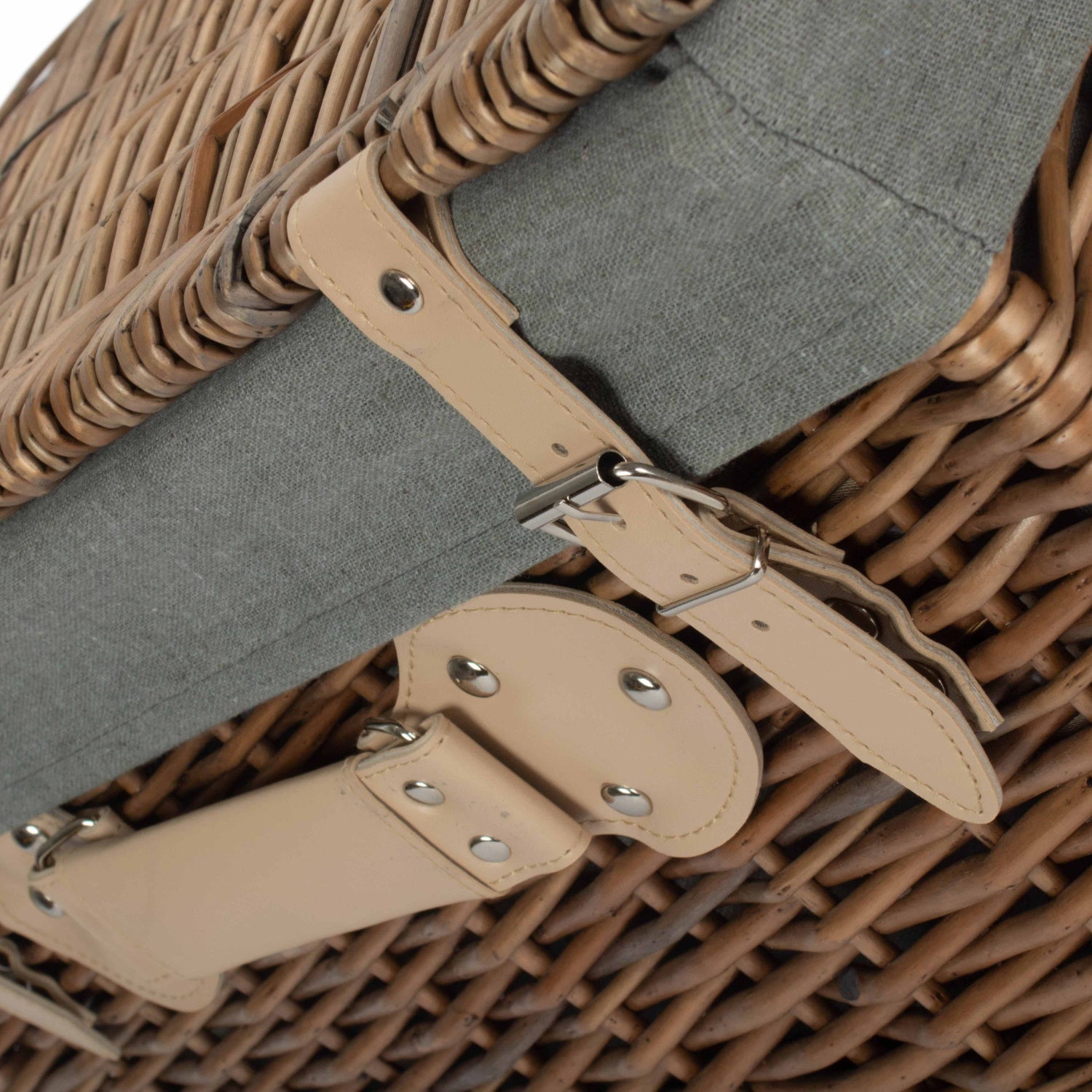 20 Inch Antique Wash Willow Hamper with Grey Sage Lining
