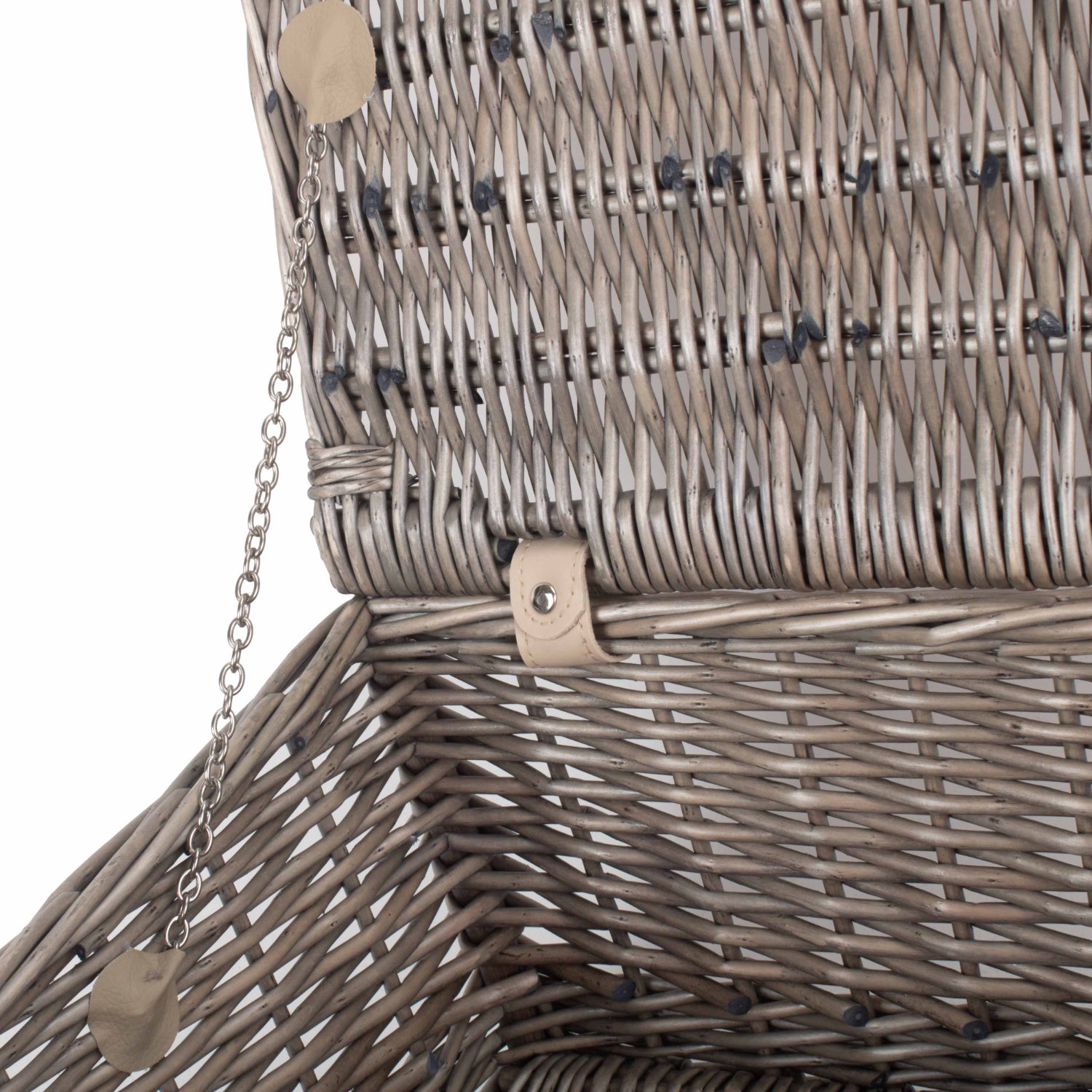 18 Inch Antique Wash Willow Hamper