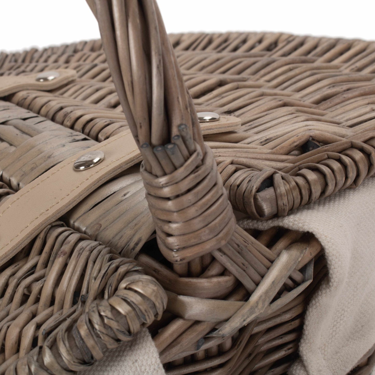 Small Antique Wash Finish Willow Oval Picnic Basket with White Lining