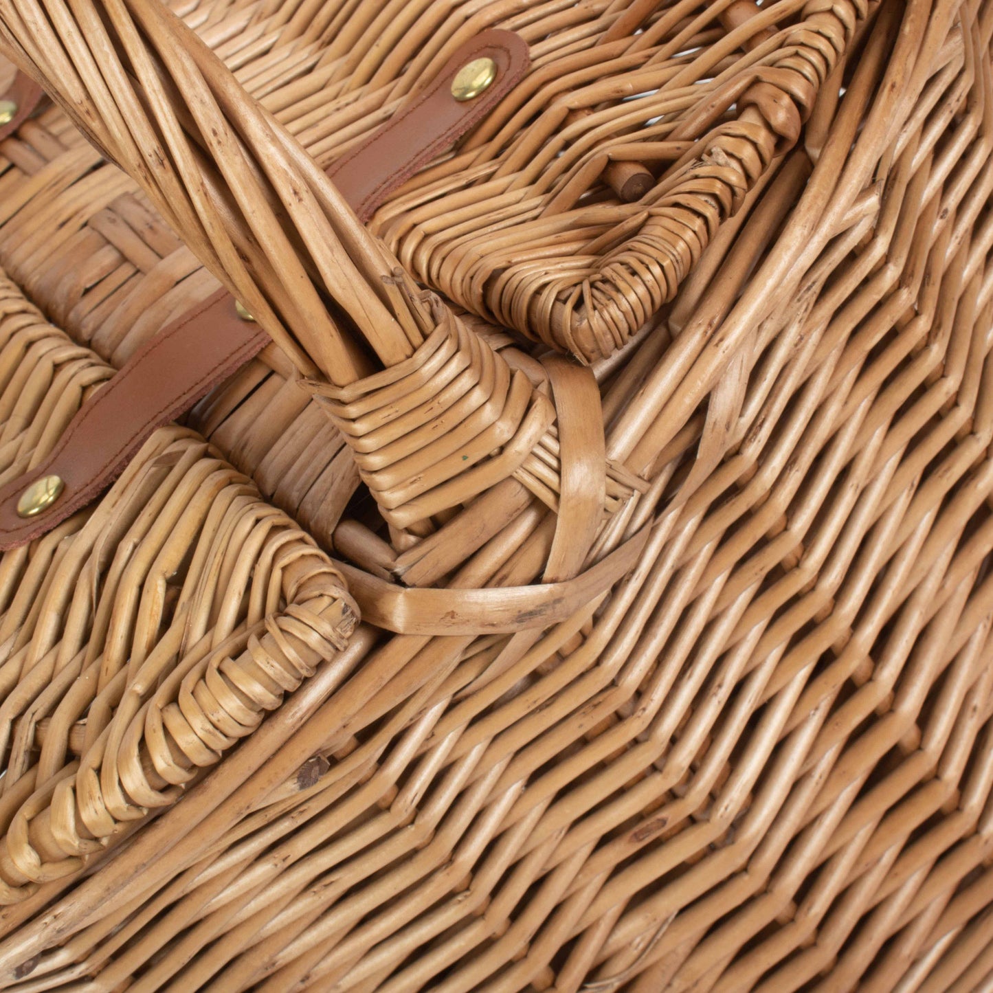 Light Steamed Willow Oval Lidded Picnic Hamper Basket