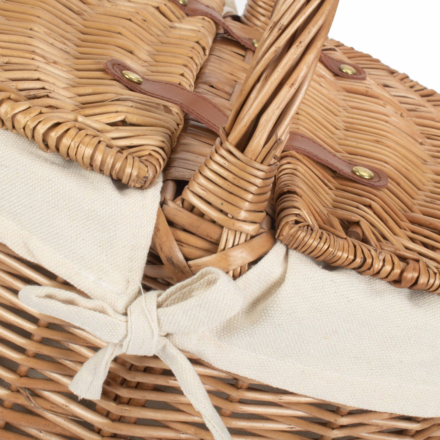 Light Steamed Willow Oval Lidded Picnic Hamper Basket with White Lining