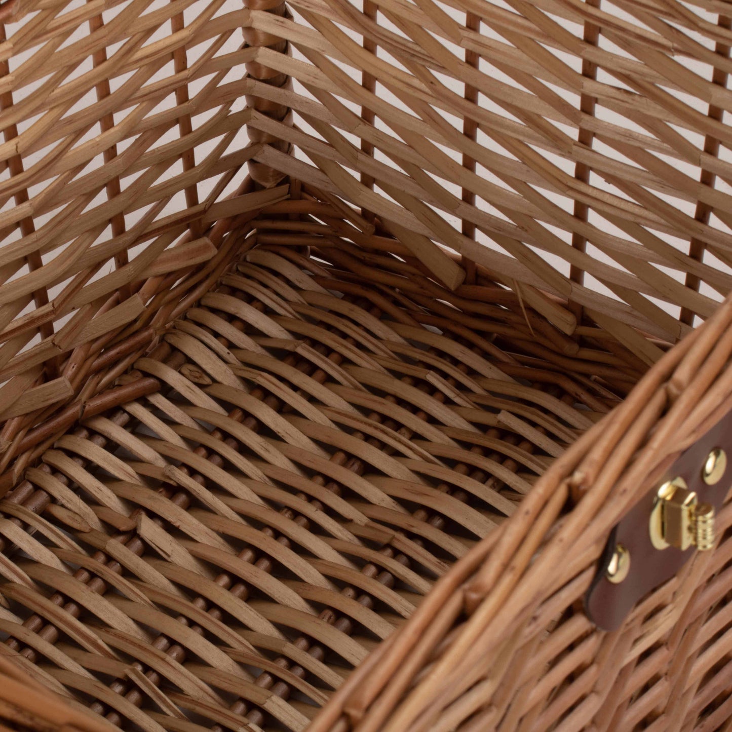 14 Inch Light Steamed Willow Chest Hamper
