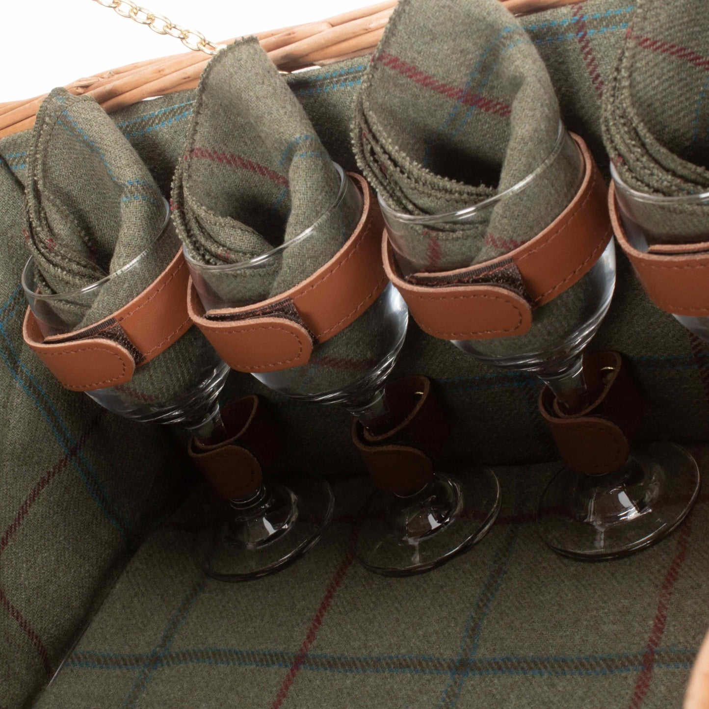 4 Person Green Tweed Hamper