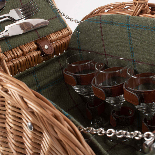 4 Person Oval Green Tweed Hamper