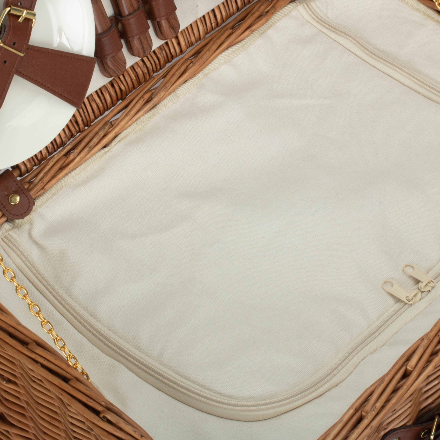 6 Person Classic Picnic Hamper
