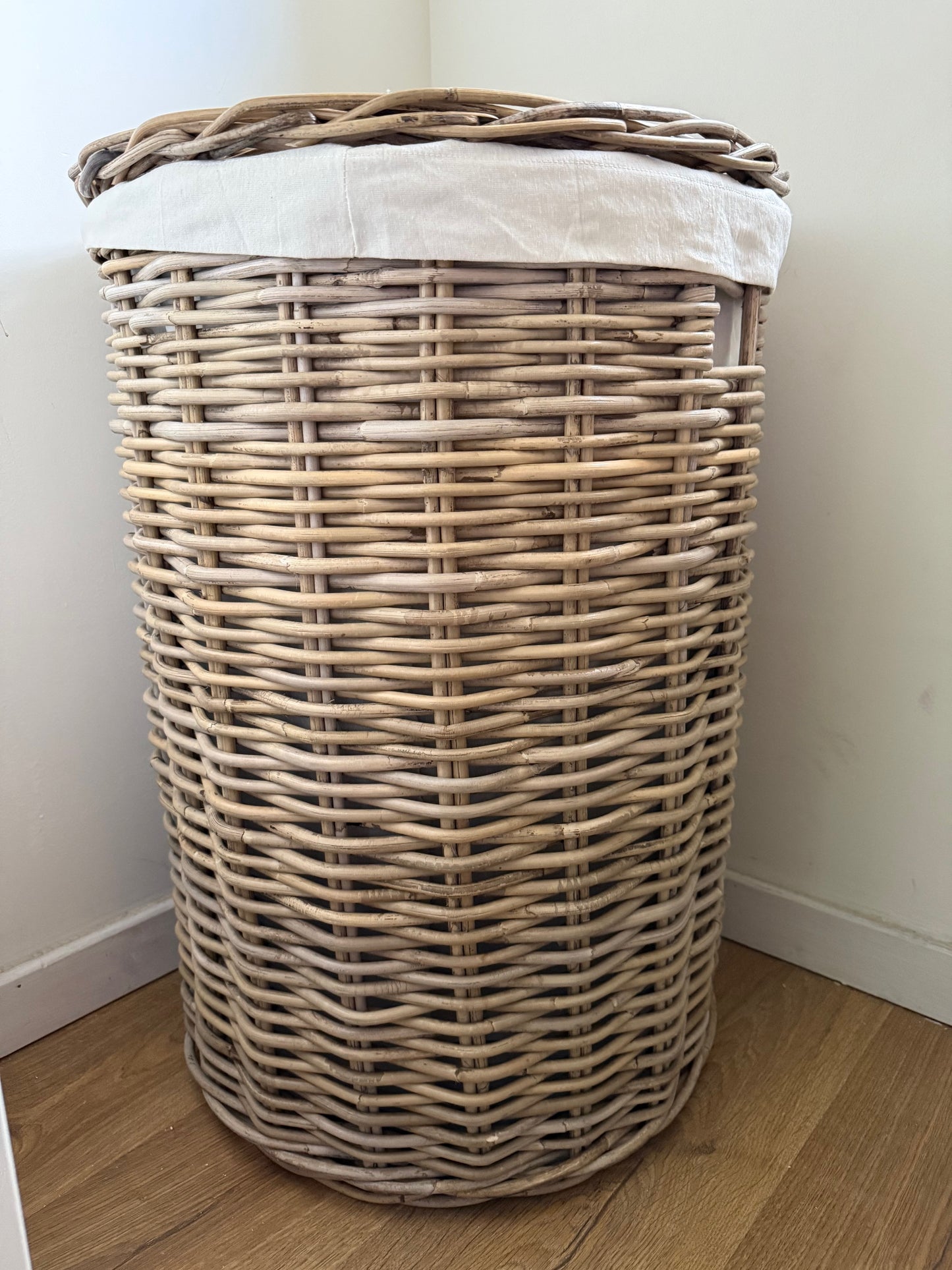 Wovenhill Round Kubu Rattan Laundry Baskets