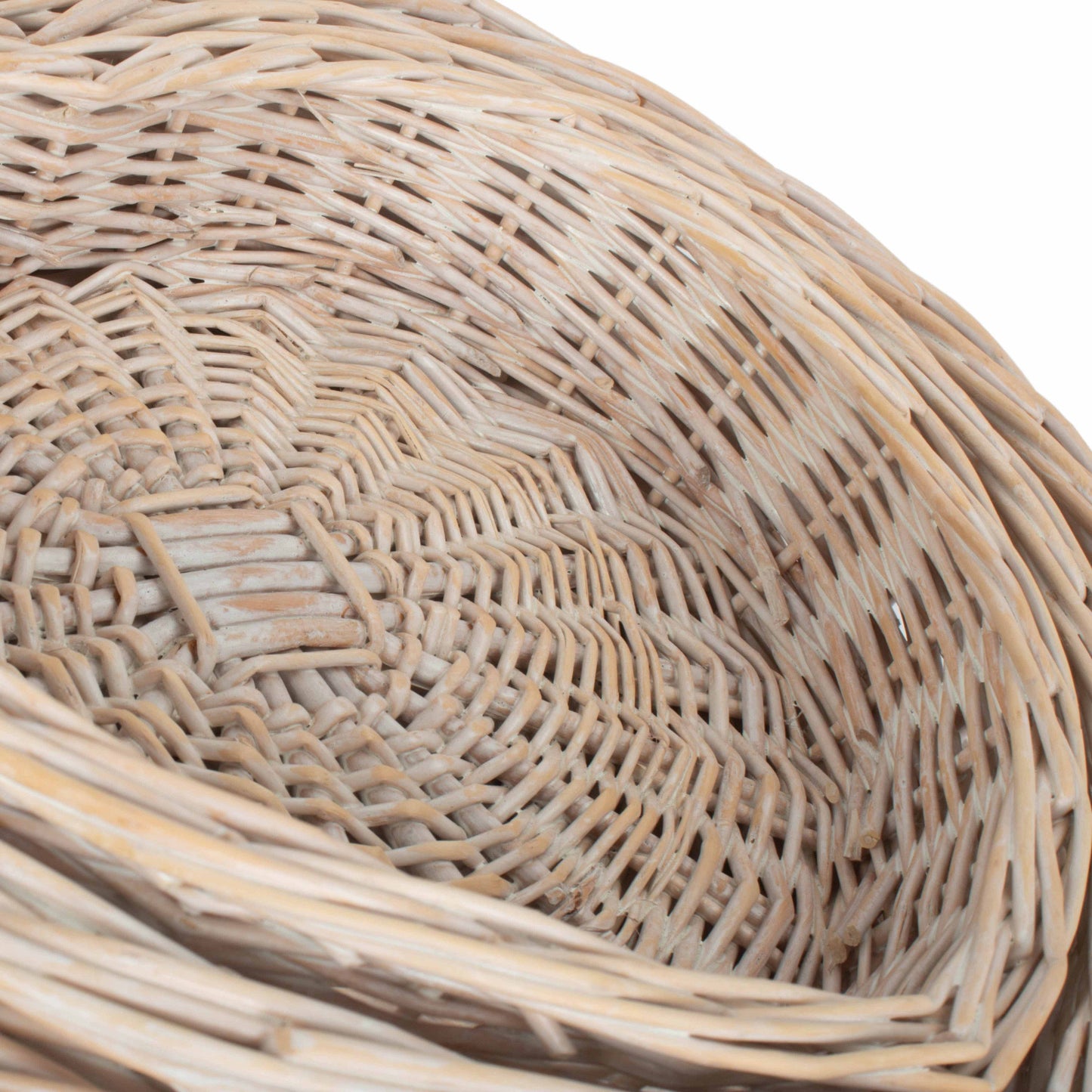 White Wash Heart Shaped Tray Basket Set 3