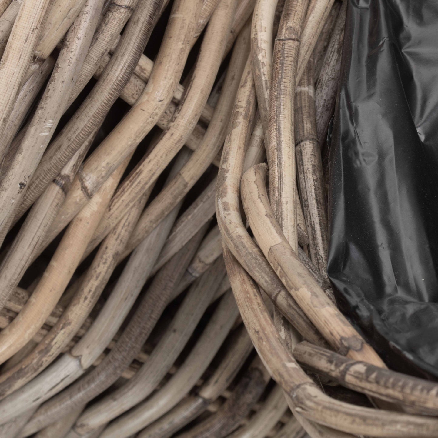 Tapered Rattan Round Planter With Plastic Lining Set 2