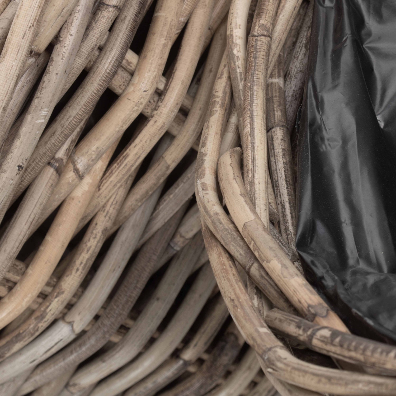 Tapered Rattan Round Planter With Plastic Lining Set 2