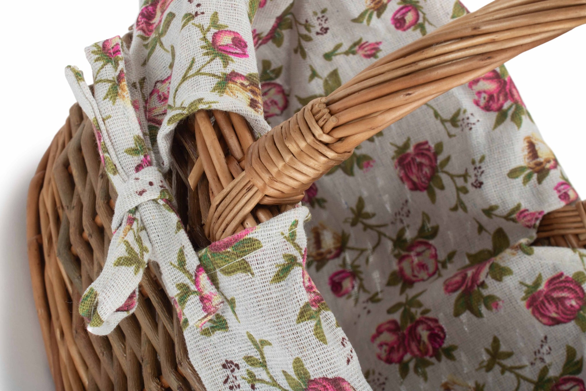 Oval Unpeeled Willow Shopper Basket with Garden Rose Lining - Size 1 Small