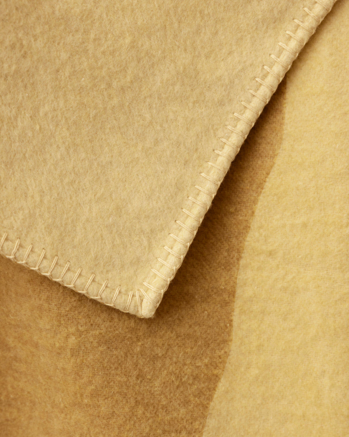 Cloud Cotton Blanket: Tide in Butter