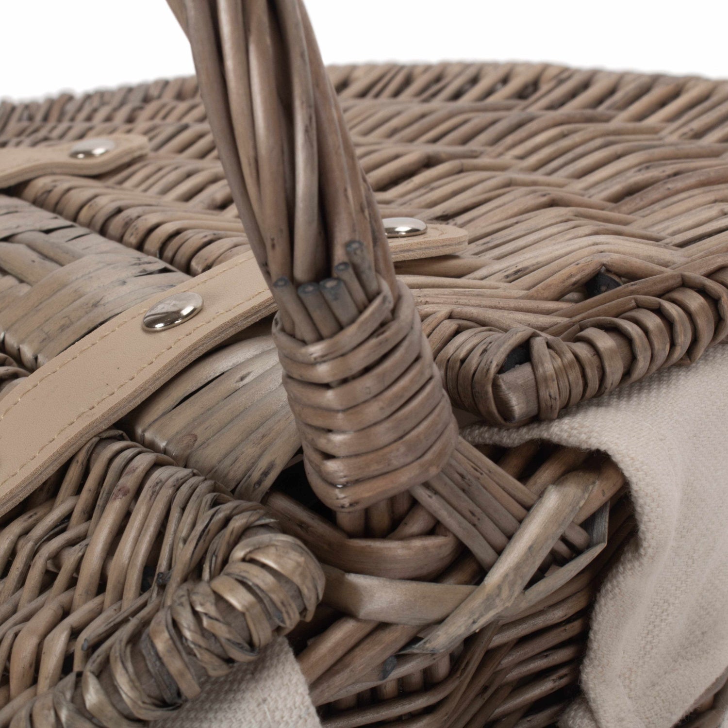 Small Antique Wash Finish Willow Oval Picnic Basket with White Lining