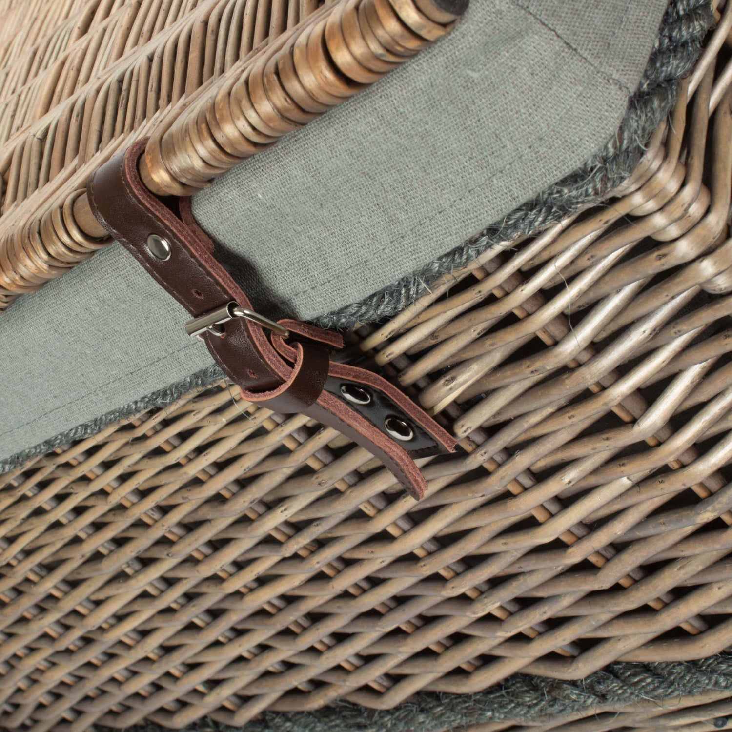 28 Inch Antique Wash Willow Rope Handled Hamper Trunk with Grey Sage Lining