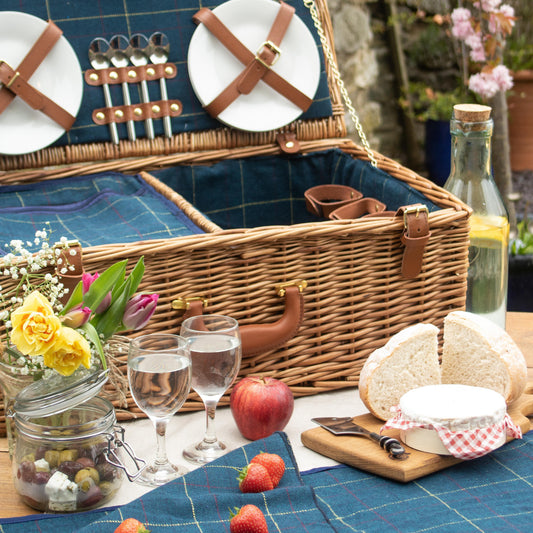 4 Person Blue Tweed Hamper