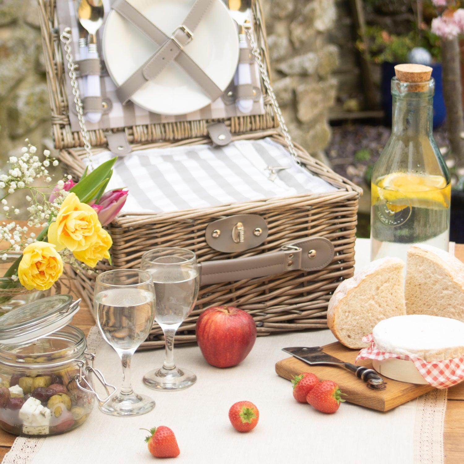 2 Person Grey Checked Chiller Hamper