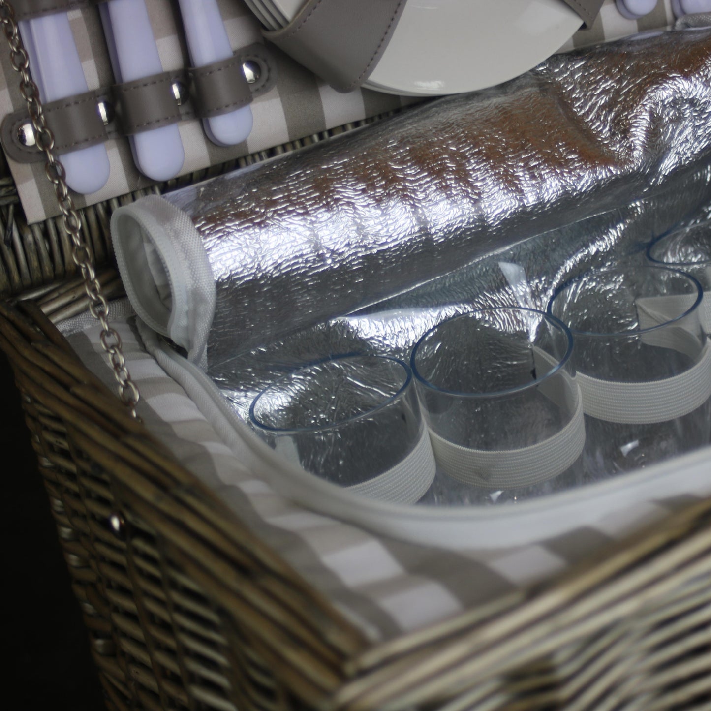 4 Person Grey Checked Chiller Hamper