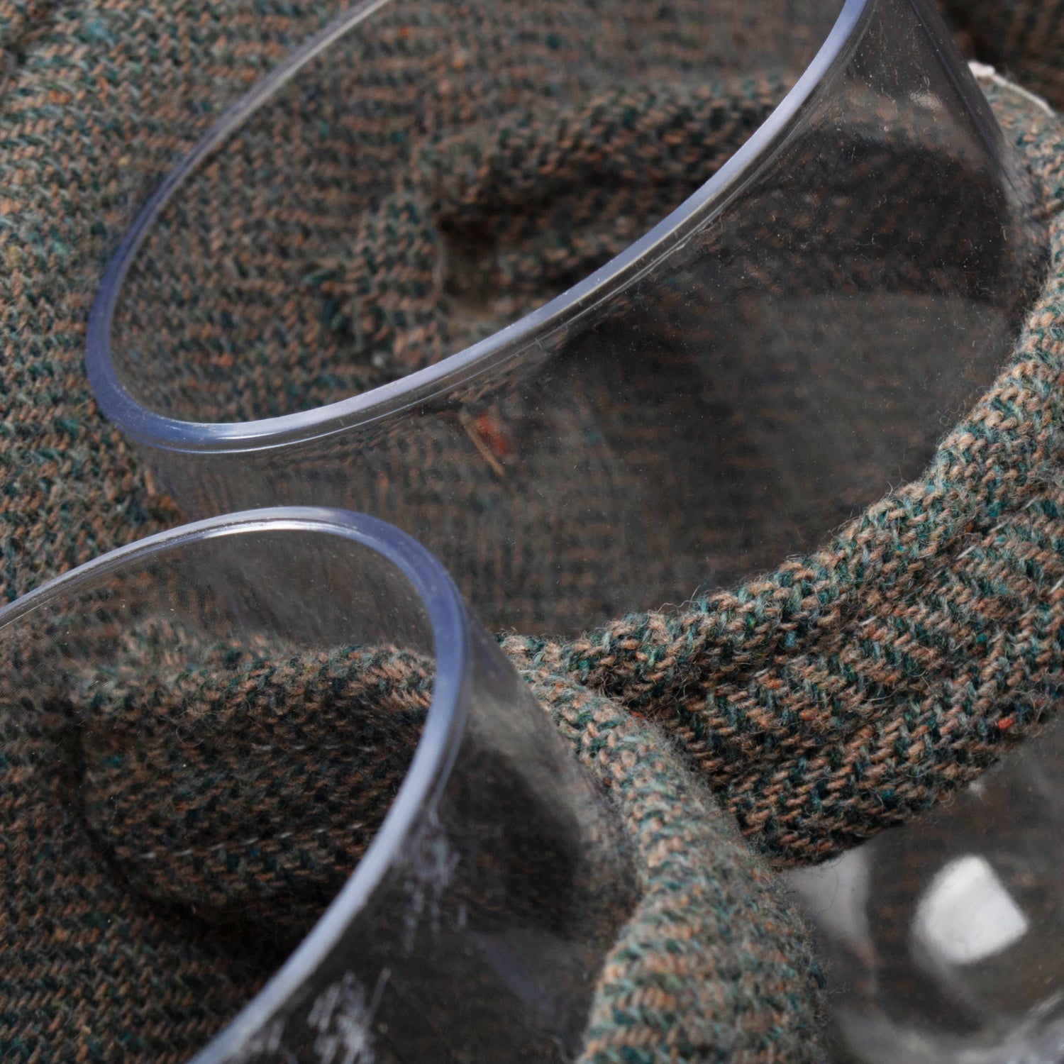 2 Person Grey Tweed Hamper