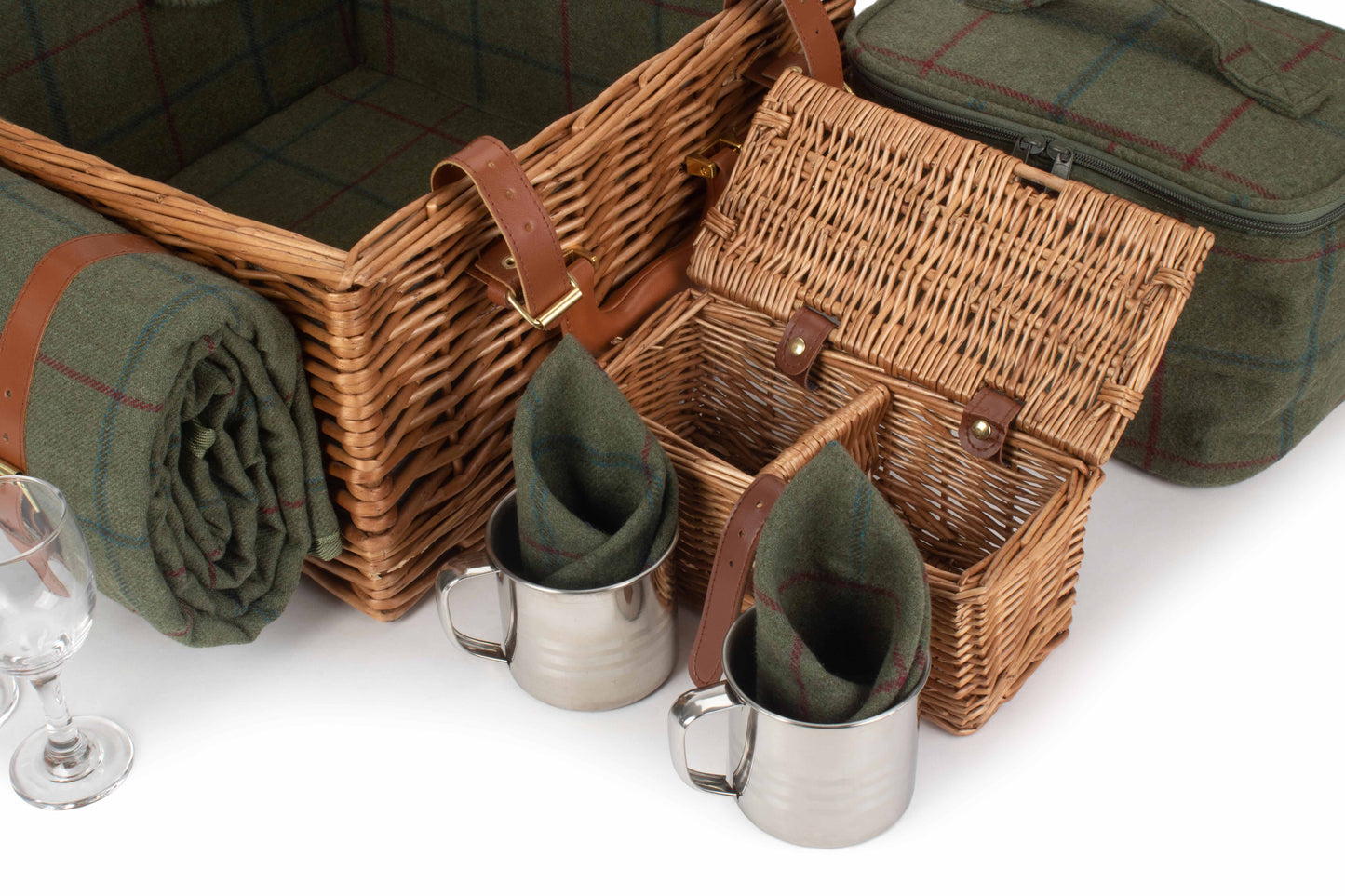 2 Person Deluxe Green Tweed Hamper