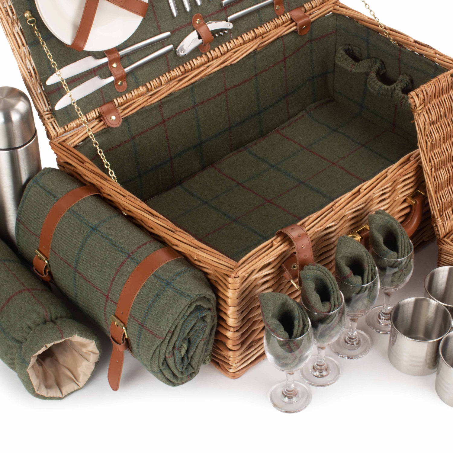4 Person Deluxe Green Tweed Hamper