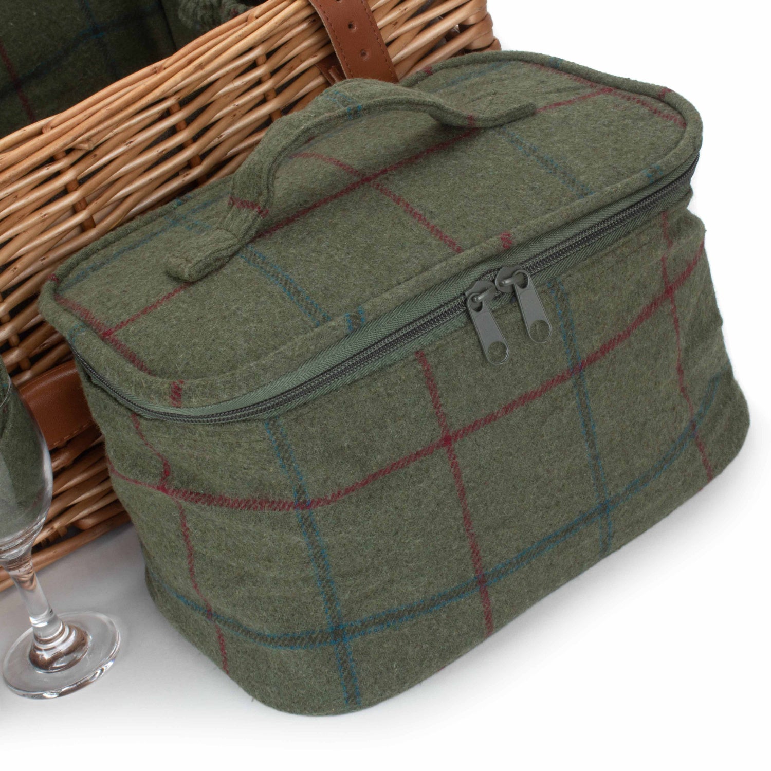 4 Person Deluxe Green Tweed Hamper