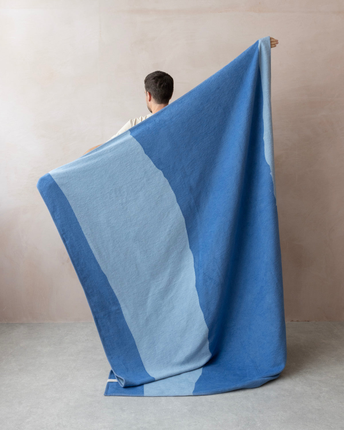 Cloud Cotton Blanket: Tide in Cornflower