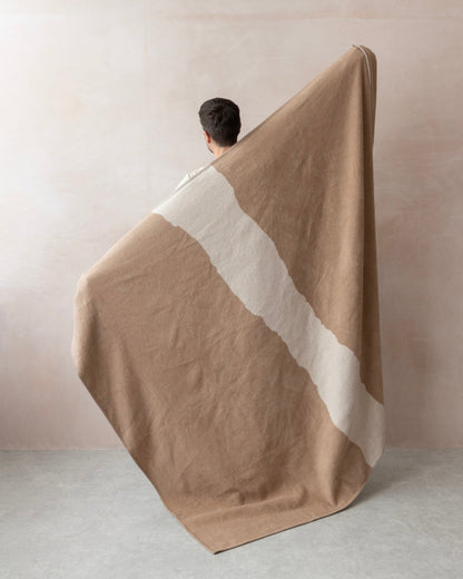 Cloud Cotton Blanket: Strata in Clay