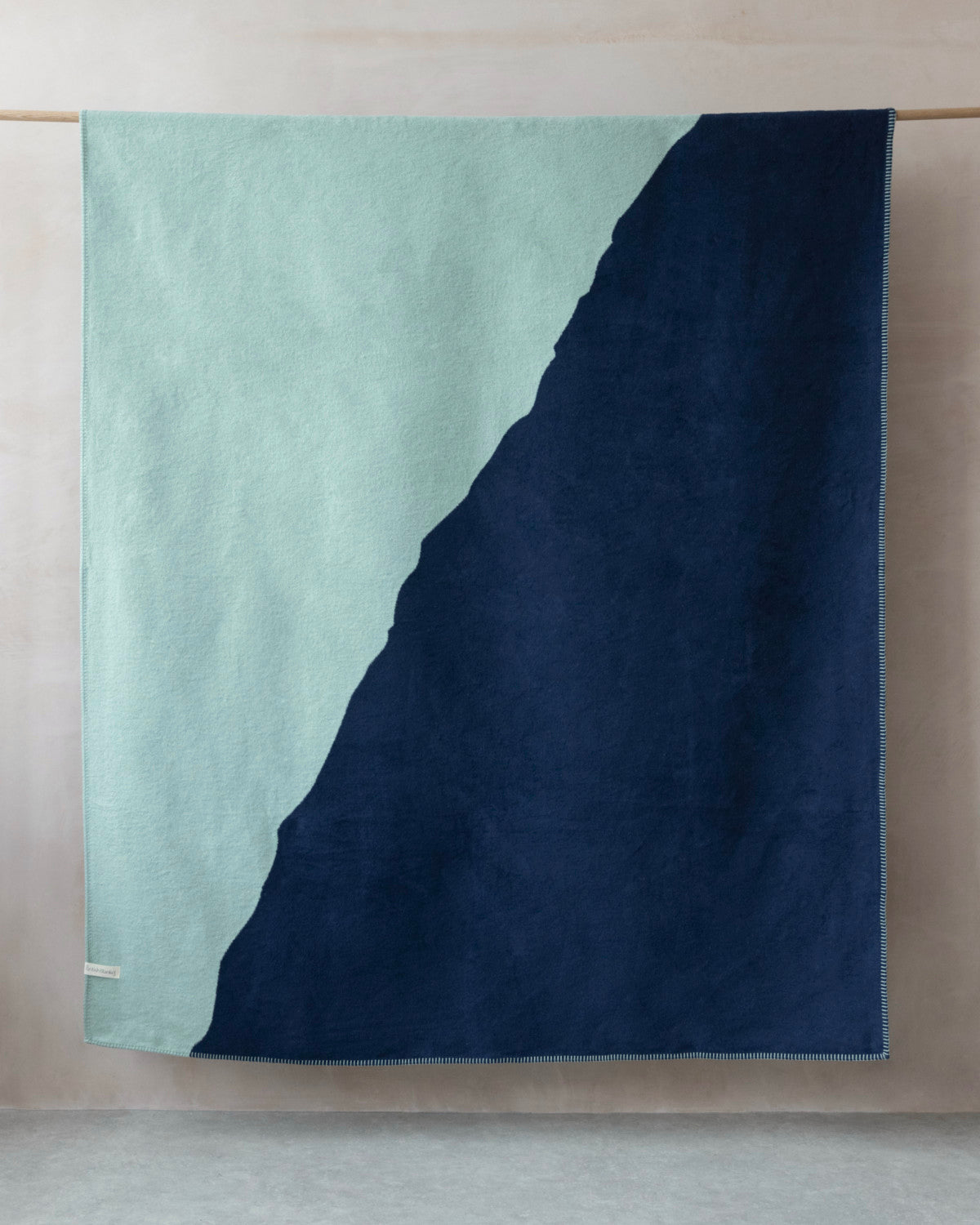 Cloud Cotton Blanket: Vale in Mistral