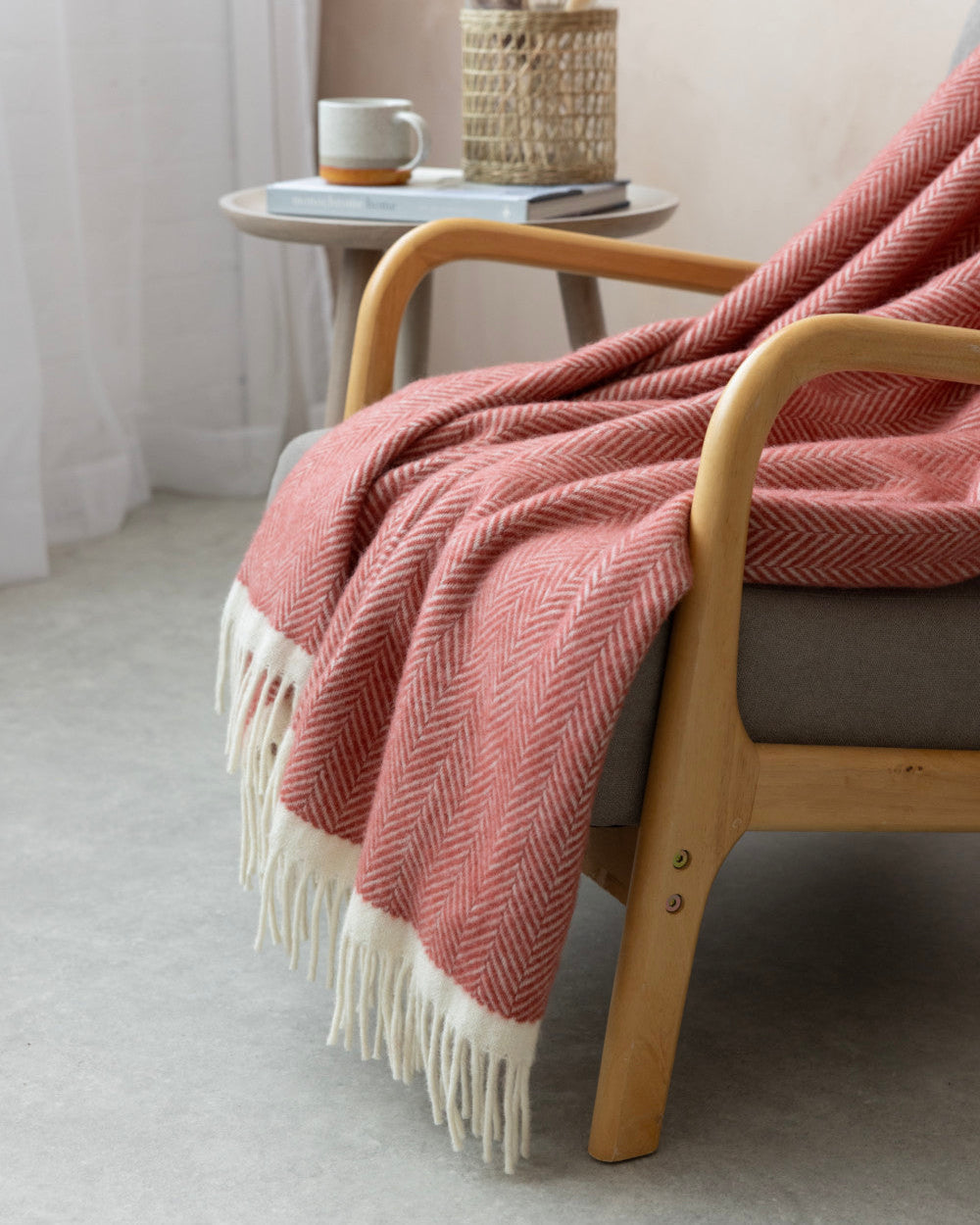 Clifton Herringbone Blanket: Rose