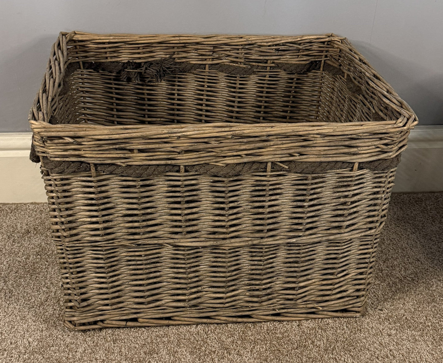 Wovenhill Wicker Grey Wash Storage Basket with Lining