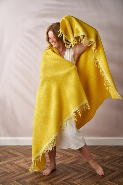 Wildweave Blanket: Buttercup & Primrose